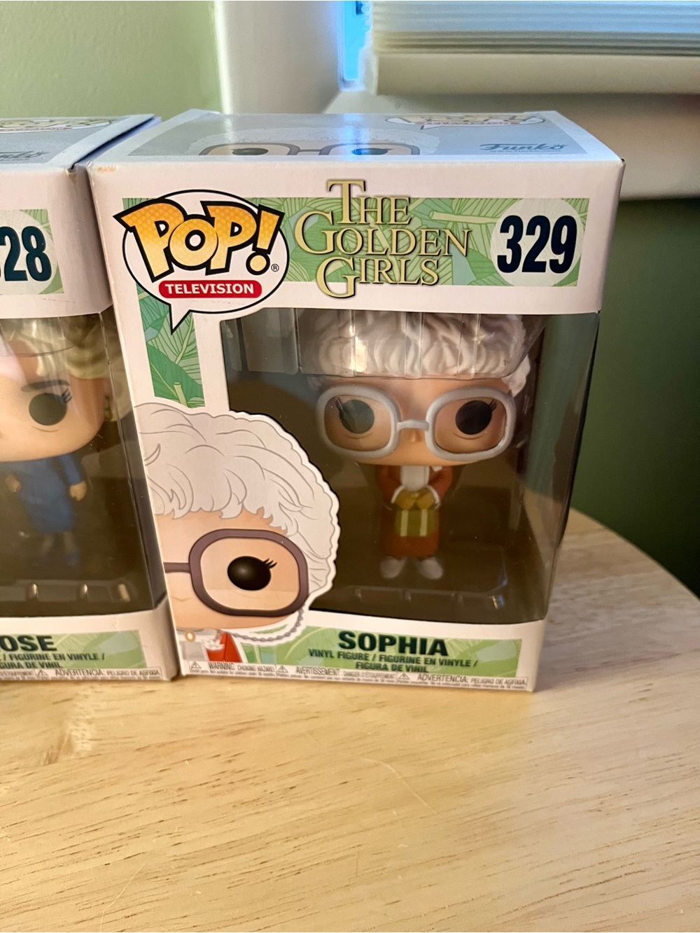 Funko Pop! The Golden Girls - Picture 2 of 5
